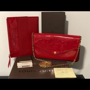 AUTHENTIC! Louis Vuitton!Pochette Felicie Cherry